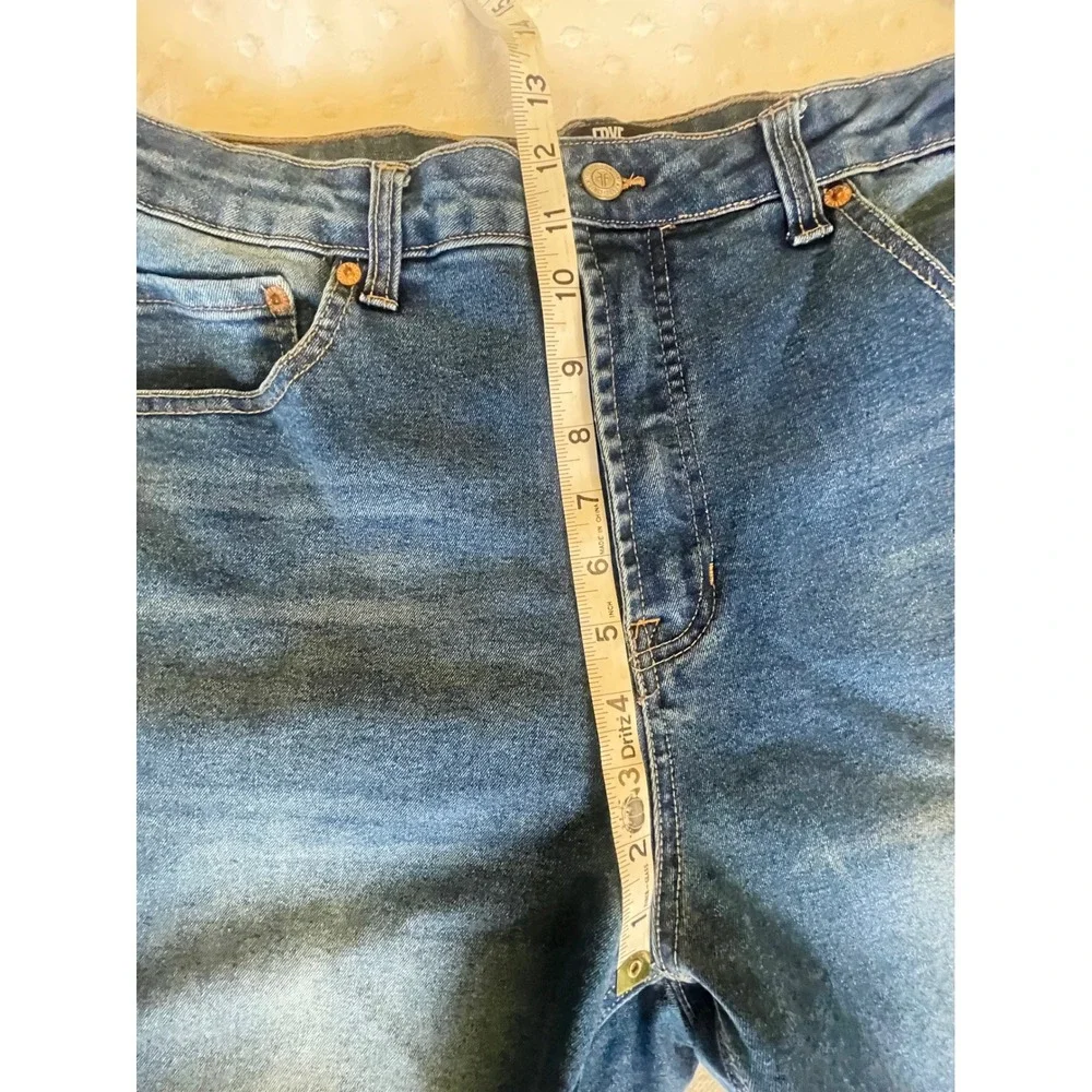 Frye Women's High Rise Cuffed Crop Jeans Size 12/31 Blue Stretch Straight Leg